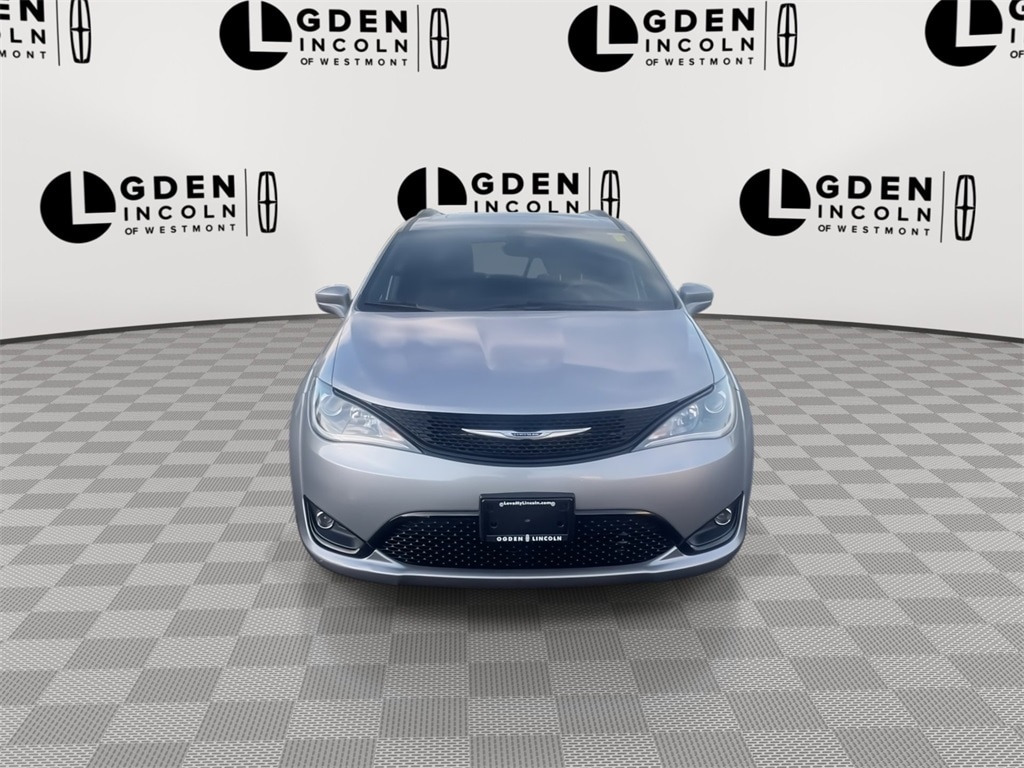 Used 2019 Chrysler Pacifica Touring L Plus Minivan/Van