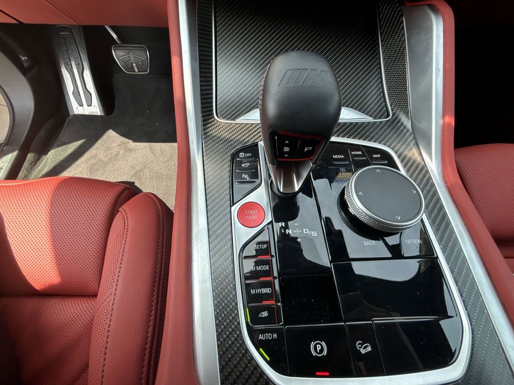 2025 BMW XM Base - Photo 18