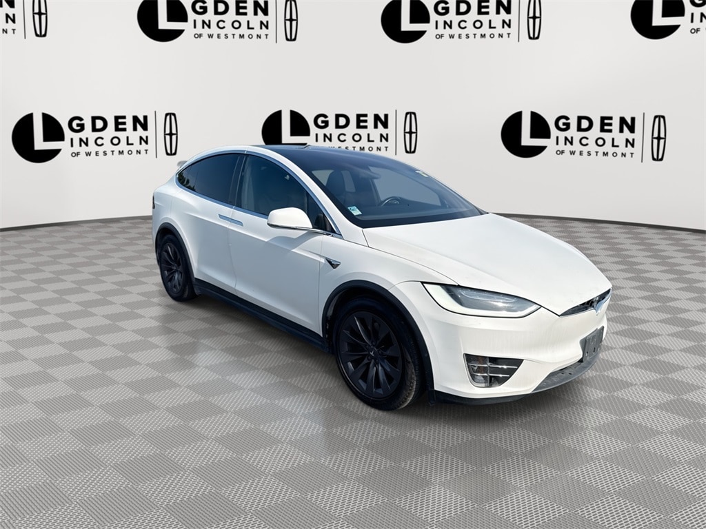 Used 2018 Tesla Model X 100D with VIN 5YJXCAE23JF117211 for sale in Westmont, IL