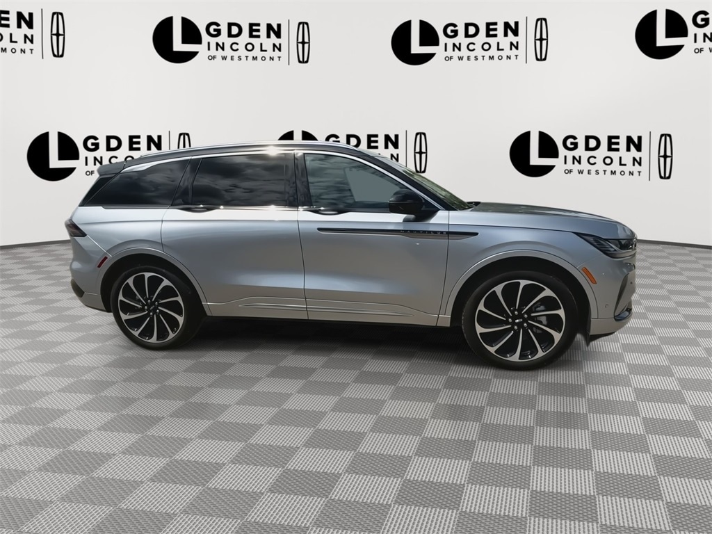 Used 2024 Lincoln Nautilus Black Label with VIN 5LMPJ9J45RJ796228 for sale in Westmont, IL