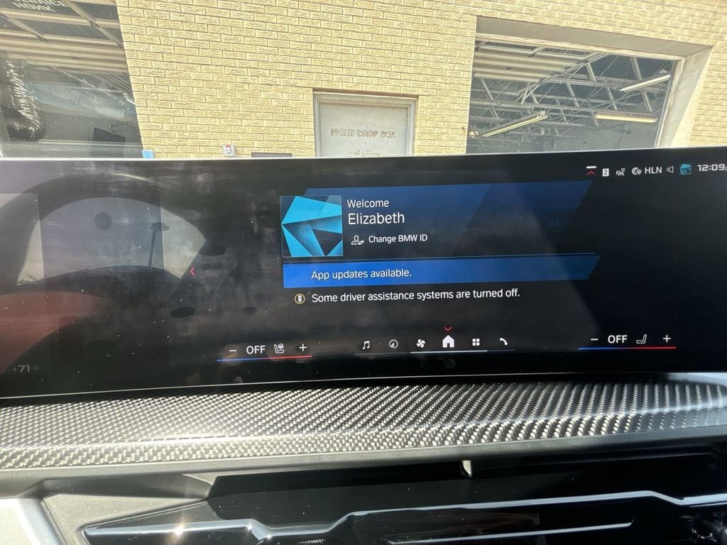 2025 BMW XM Base - Photo 12