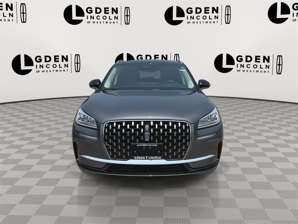 2024 Lincoln Corsair Grand Touring photo 2