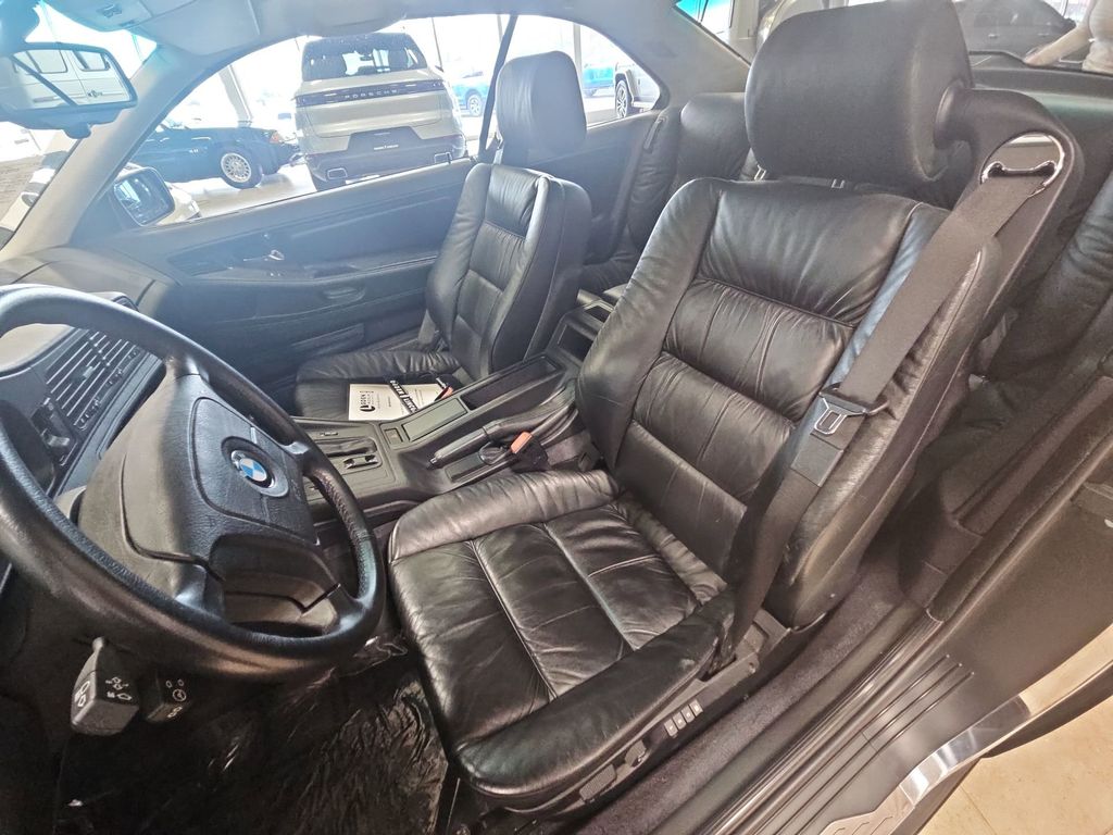 1995 BMW 8 Series - Photo 13