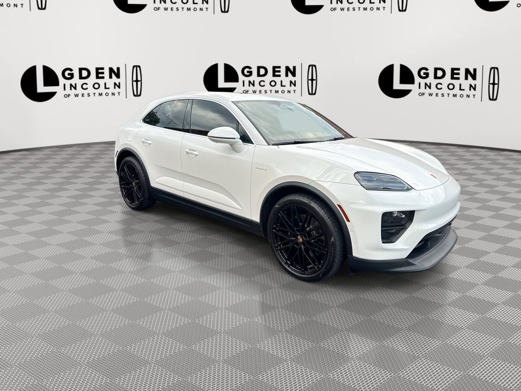 Used 2025 Porsche Macan S with VIN WP1AB2XA0SL151992 for sale in Westmont, IL