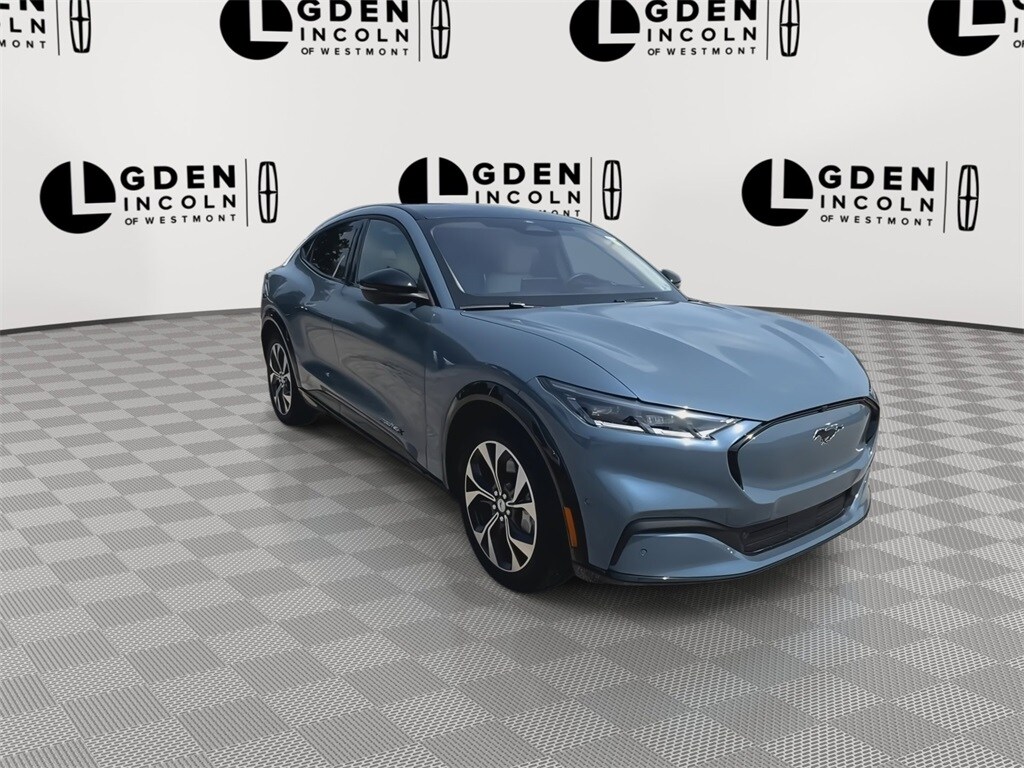 2023 Ford Mustang Mach-E Premium photo 2