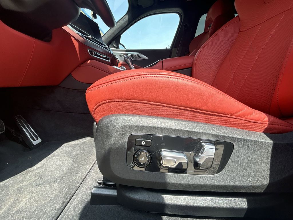 2025 BMW XM Base - Photo 14