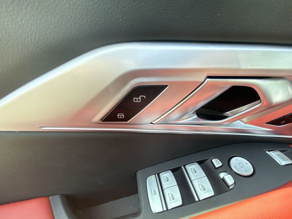 2025 BMW XM Base - Photo 15