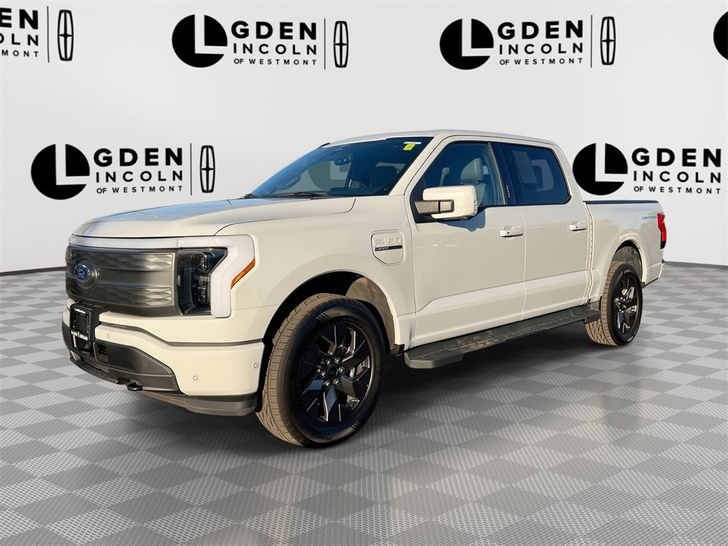 2023 Ford F-150 Lightning Lariat's photo