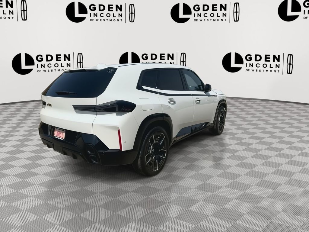 2025 BMW XM Base - Photo 8
