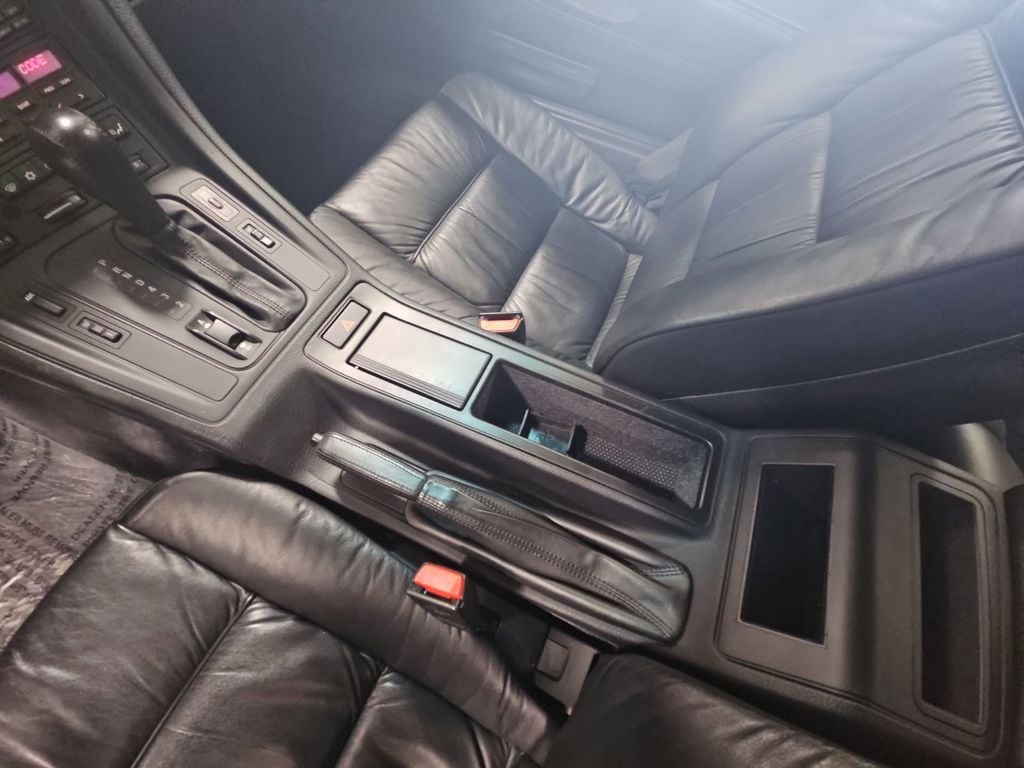 1995 BMW 8 Series - Photo 22