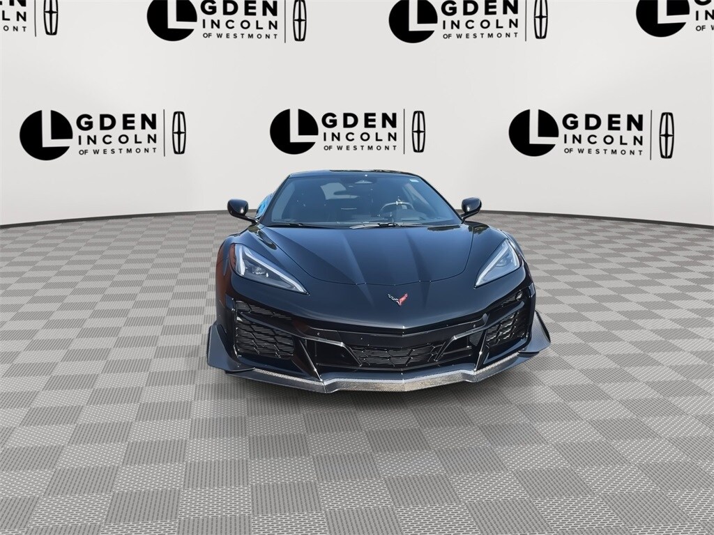 2025 Chevrolet Corvette Z06 3LZ photo 3