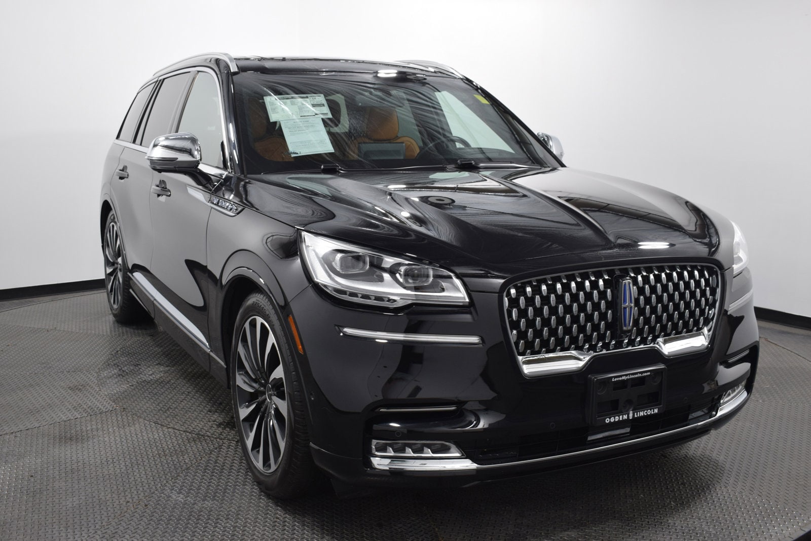 Used 2022 Lincoln Aviator Black Label Grand Touring with VIN 5LMYJ9YY0NNL01000 for sale in Westmont, IL