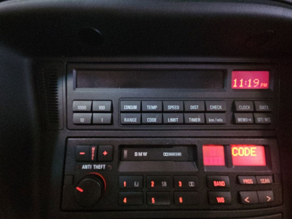 1995 BMW 8 Series - Photo 12