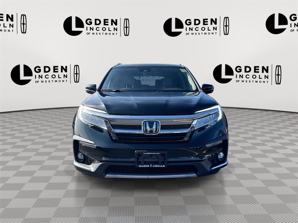 2019 Honda Pilot Touring photo 2