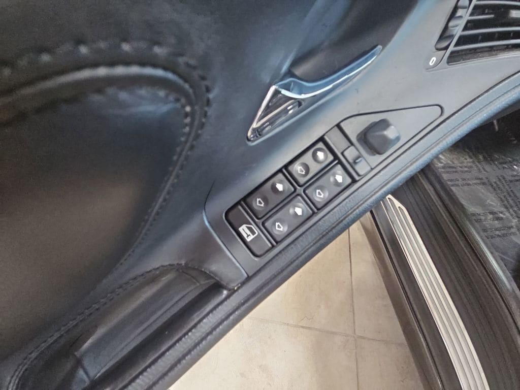 1995 BMW 8 Series - Photo 15