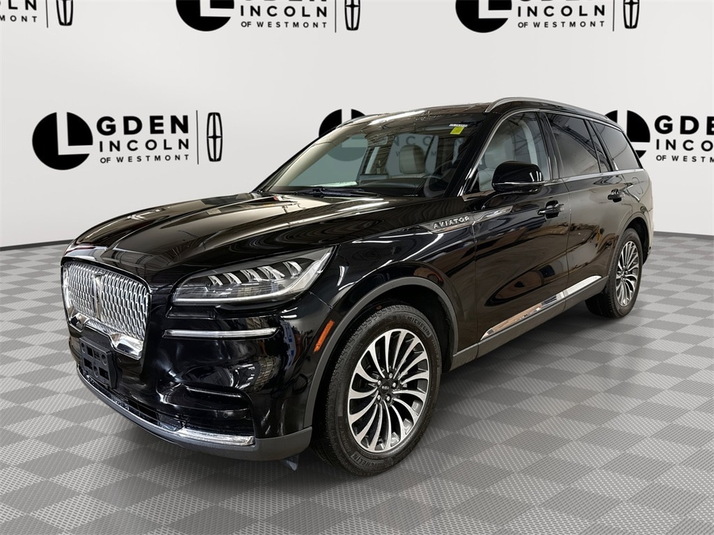 2023 Lincoln Aviator Base's photo
