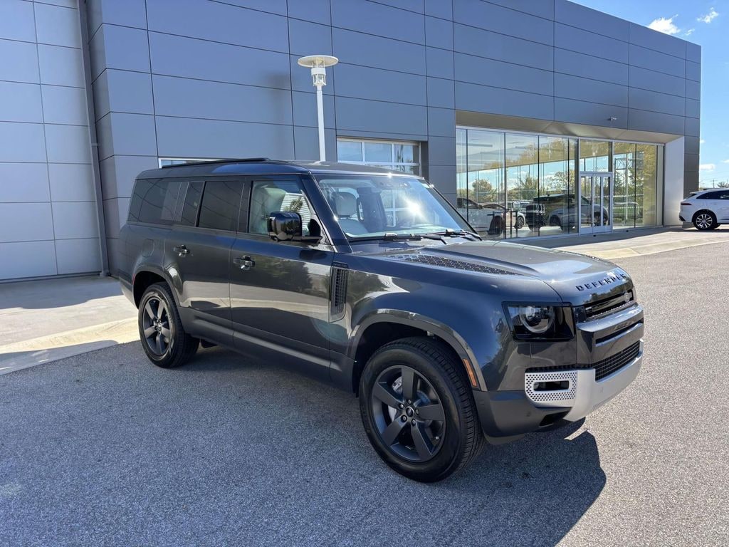 New 2025 Land Rover Defender 130 400PS S SUV