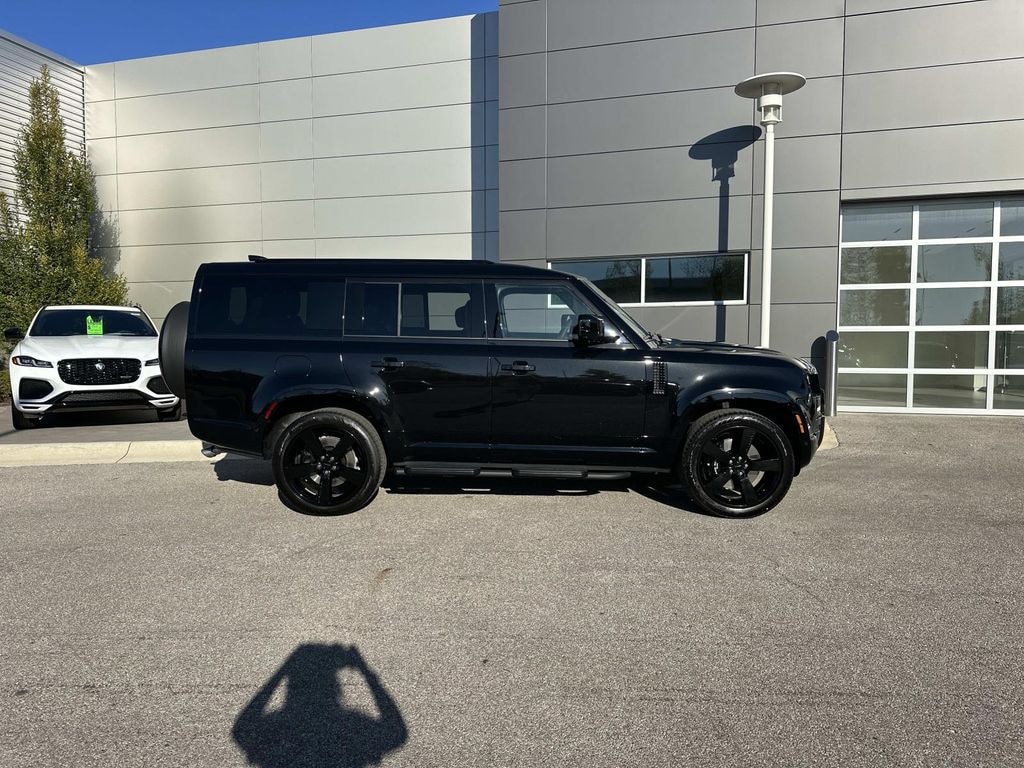 New 2026 Land Rover Defender 130 XV8 500PS SUV