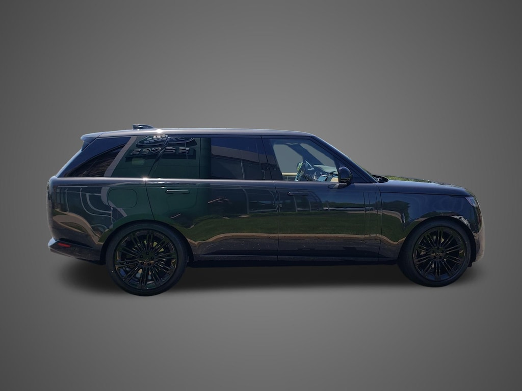New 2026 Land Rover Range Rover SE LWB 7-Seats / V8 SUV