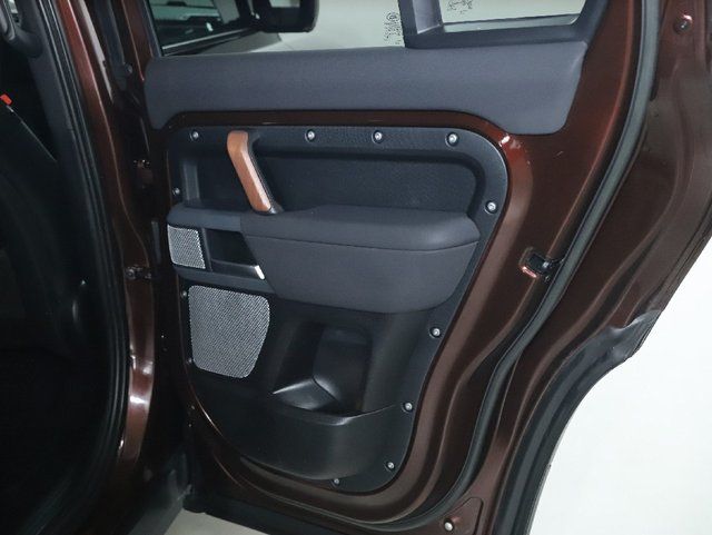 2023 Land Rover Defender X-Dynamic SE - Photo 36