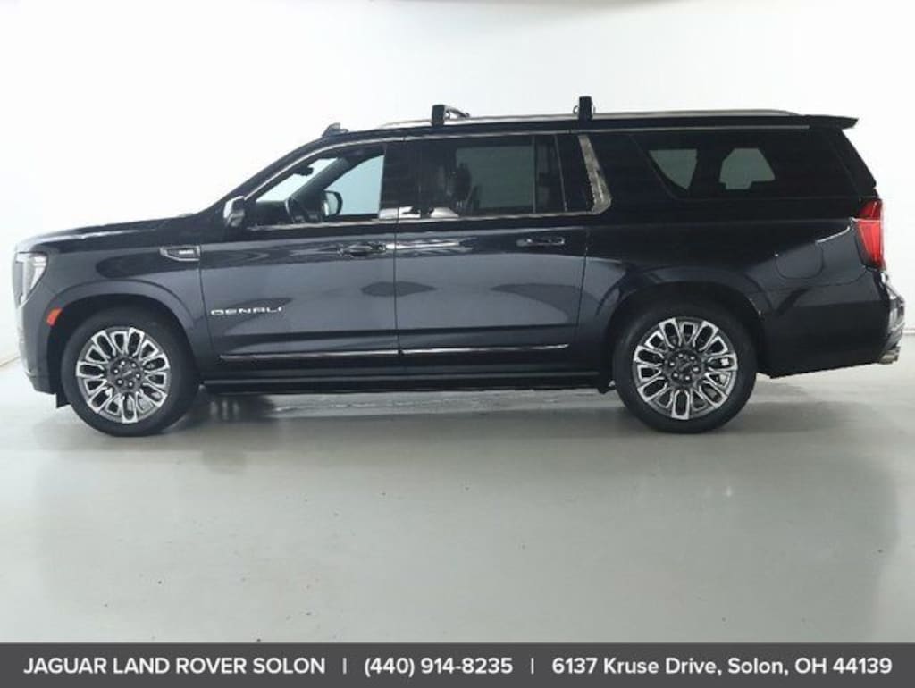 Used 2023 GMC Yukon XL Denali Ultimate SUV