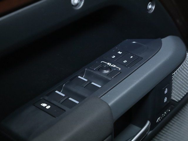 2023 Land Rover Defender X-Dynamic SE - Photo 33