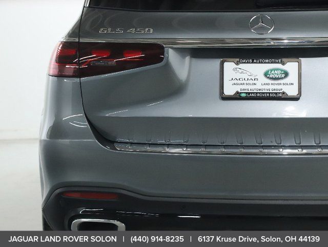 2025 Mercedes-Benz GLS Base - Photo 47