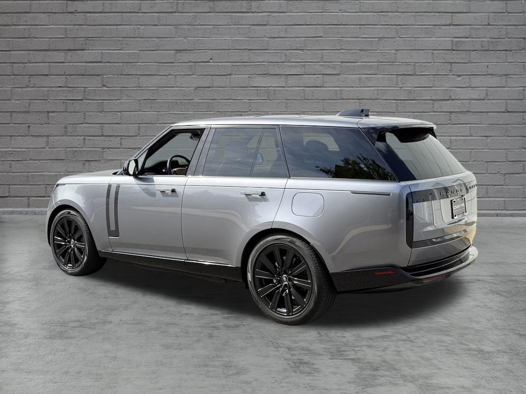 Used 2025 Land Rover Range Rover Plug-In Hybrid SE SUV
