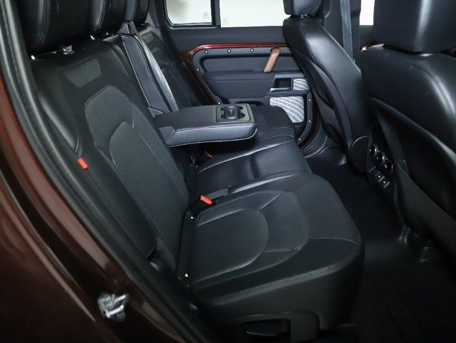 2023 Land Rover Defender X-Dynamic SE - Photo 31