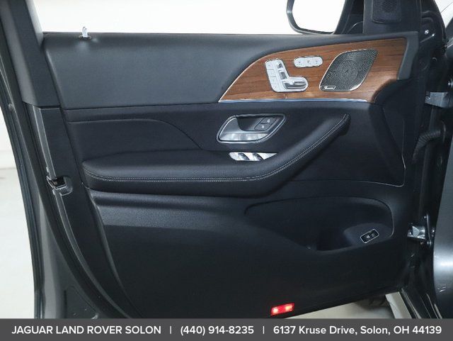 2025 Mercedes-Benz GLS Base - Photo 34