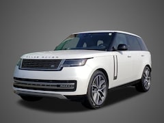 2026 Land Rover Range Rover SE SUV