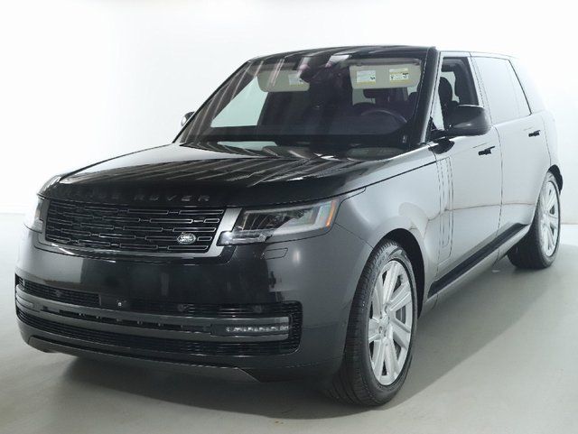 2023 Land Rover Range Rover 4.4 SE LWB 7's photo