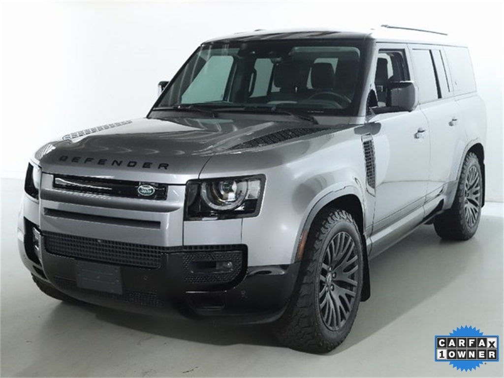 2024 Land Rover Defender X-Dynamic SE's photo