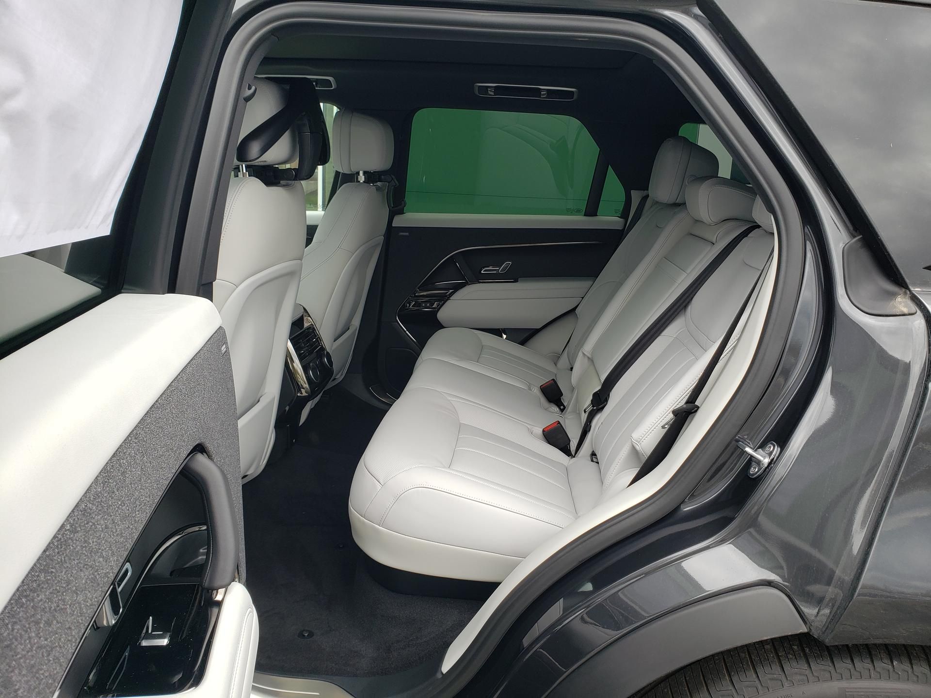 2026 Land Rover Range Rover Sport SE - Photo 11