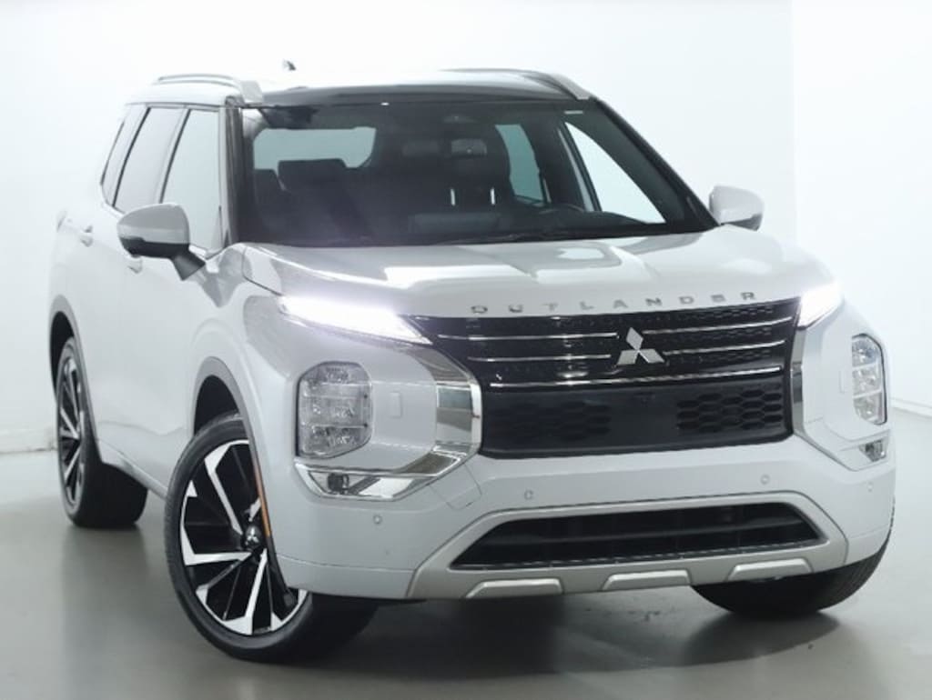 Used 2023 Mitsubishi Outlander SEL SUV