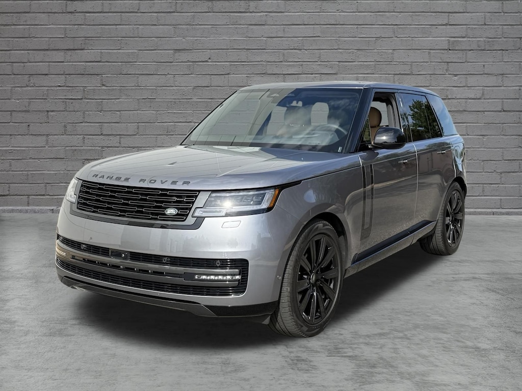 Used 2025 Land Rover Range Rover Plug-In Hybrid SE SUV