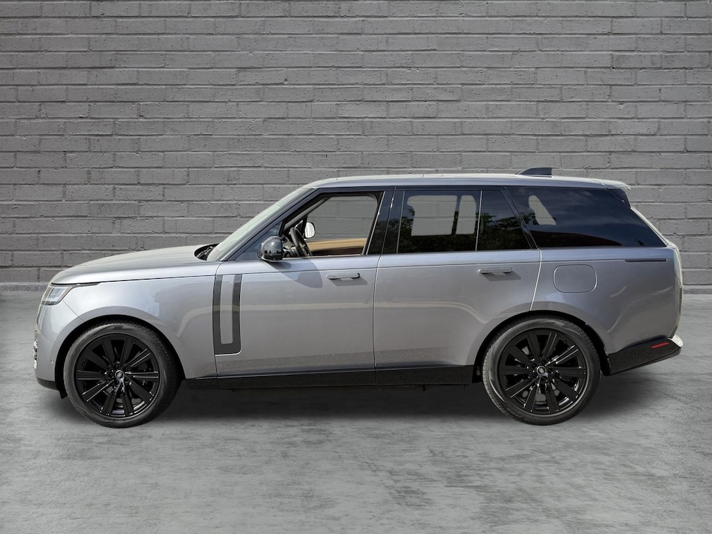 Used 2025 Land Rover Range Rover Plug-In Hybrid SE SUV