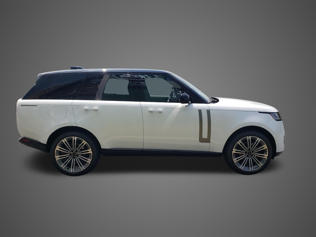 New 2026 Land Rover Range Rover SE SUV