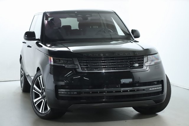 Used 2023 Land Rover Range Rover SE with VIN SALKP9E7XPA055227 for sale in Solon, OH