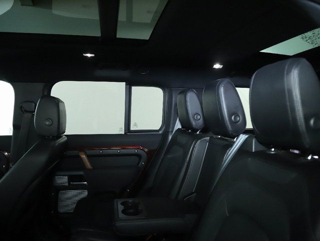 2023 Land Rover Defender X-Dynamic SE - Photo 20