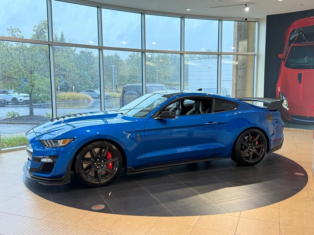 2021 Ford Mustang Shelby GT500 photo 2