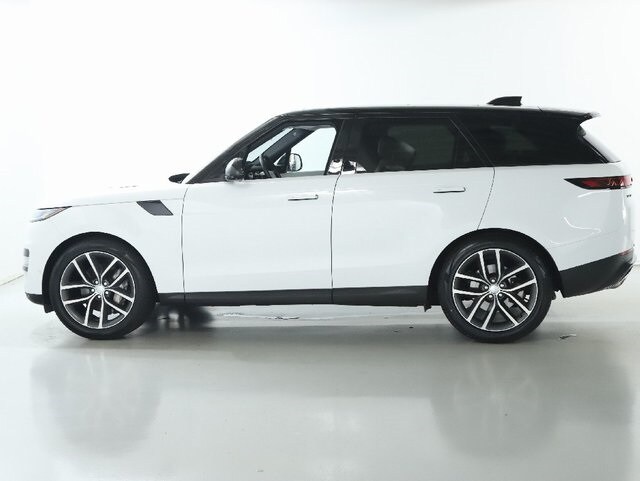 2023 Land Rover Range Rover Sport SE photo 4