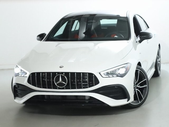 2025 Mercedes Benz CLA 35 AMG photo 3