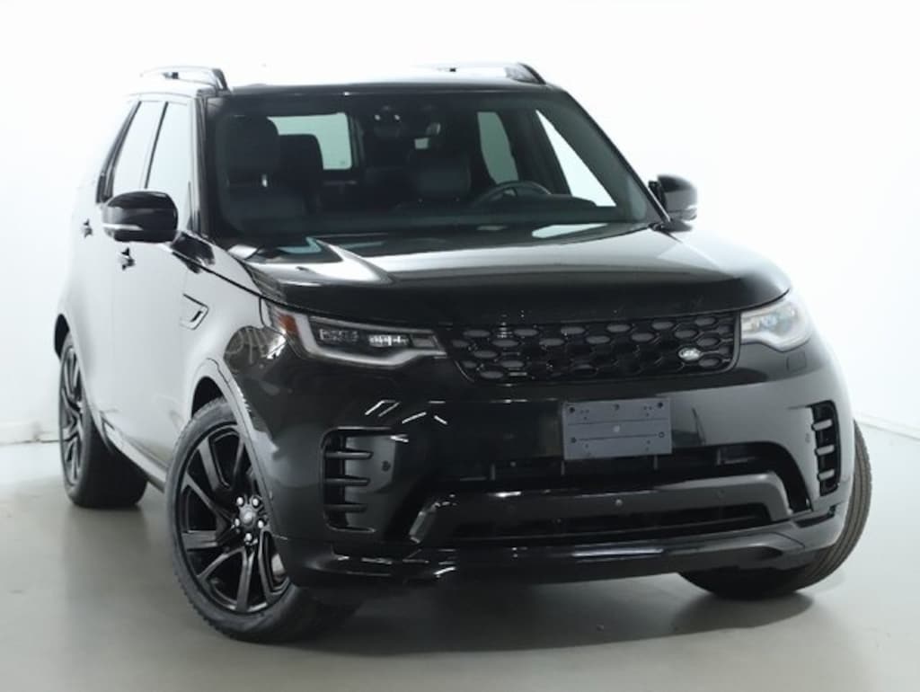 Used 2024 Land Rover Discovery Dynamic SE SUV