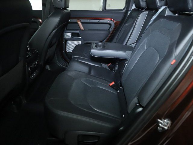 2023 Land Rover Defender X-Dynamic SE - Photo 30