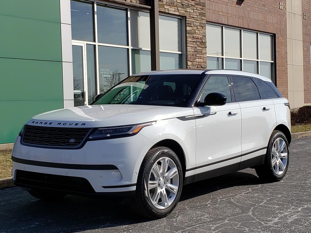 2026 Land Rover Range Rover Velar S's photo