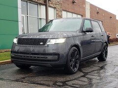 2025 Land Rover Range Rover SE LWB 7-Seat SUV