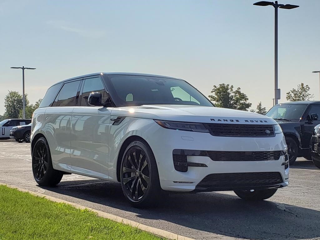 2025 Land Rover Range Rover Sport SE photo 3