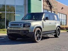 2025 Land Rover Defender 110 X-Dynamic SE SUV