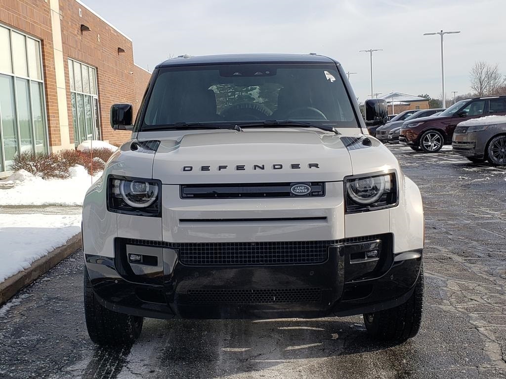New 2026 Land Rover Defender 130 X-Dynamic SE For Sale Solon, OH
